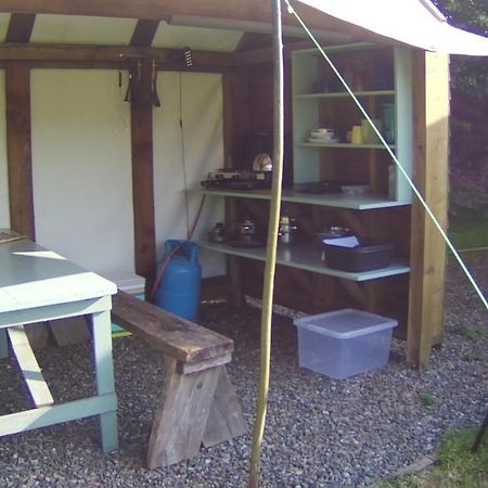 Mill Haven Place Glamping-Yurt 2 Хавърфордуест Екстериор снимка