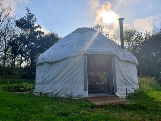 Mill Haven Place Glamping-Yurt 2 Хавърфордуест Екстериор снимка