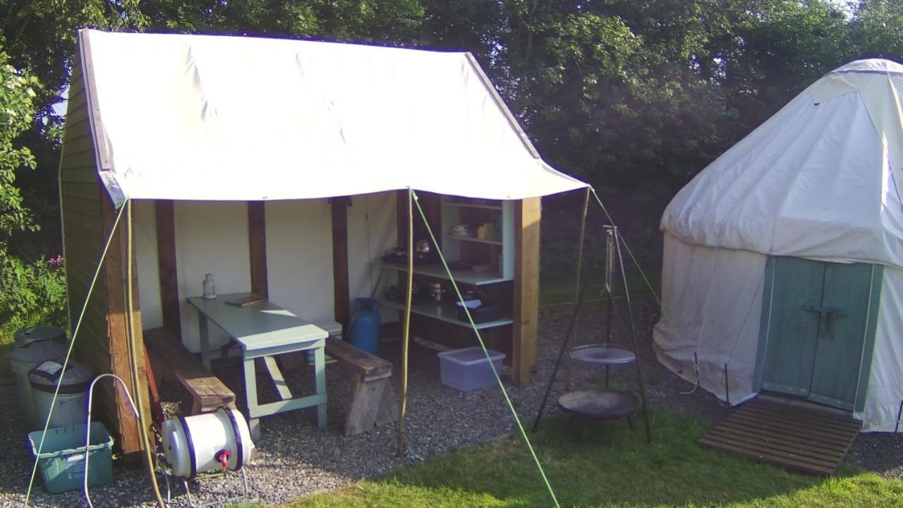 Mill Haven Place Glamping-Yurt 2 Хавърфордуест Екстериор снимка