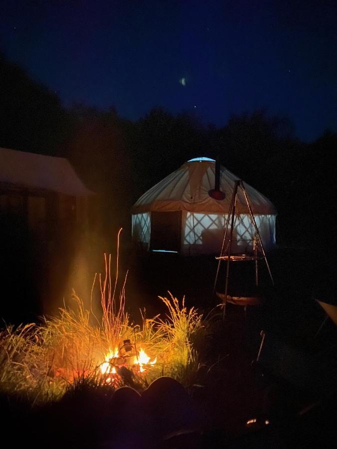 Mill Haven Place Glamping-Yurt 2 Хавърфордуест Екстериор снимка
